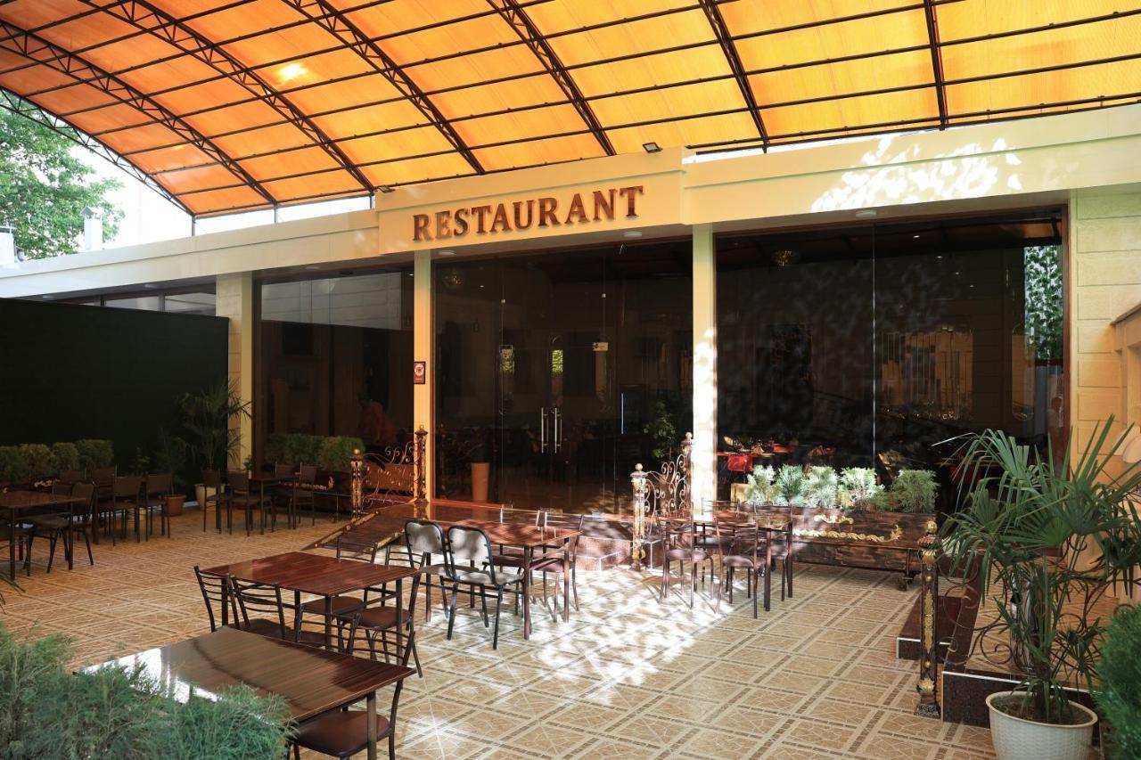 Euro Asia Hotel Samarkand Buitenkant foto